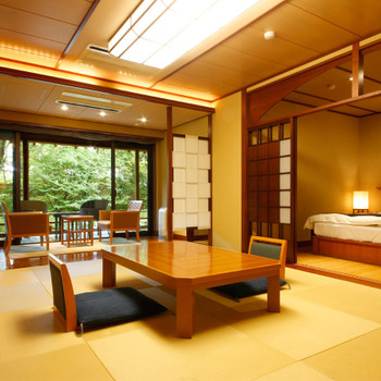 専用ダイニングでゆったり食事を楽しめる「茜・蘇芳」3709274