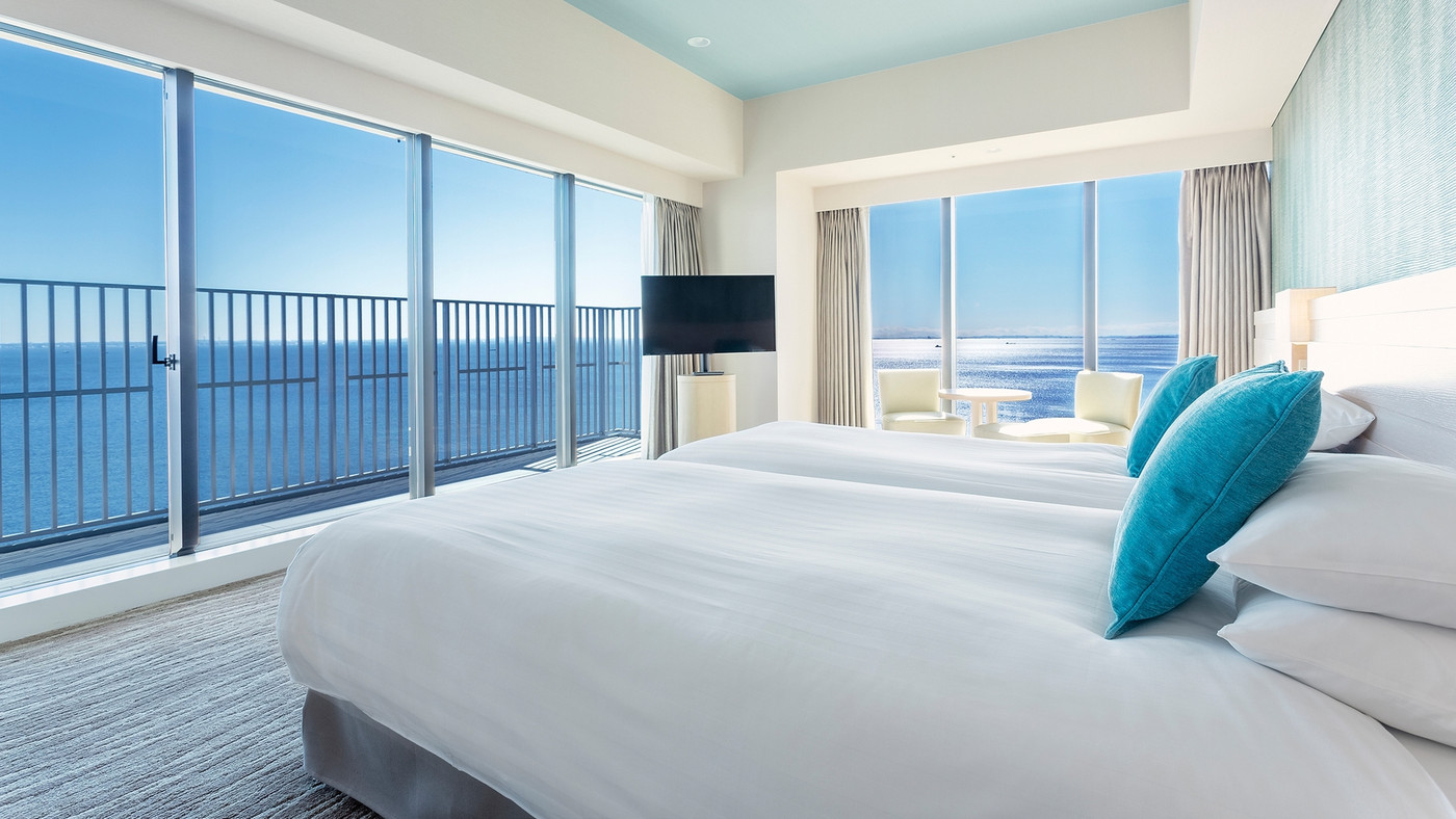 フロアごとにテーマのあるお部屋が魅力♡海との一体感を楽しめるホテル3463651