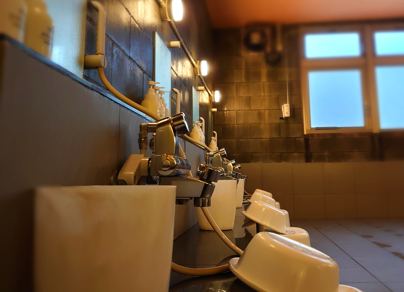 大浴場の洗い場