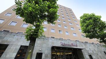 施設の正面 / 2