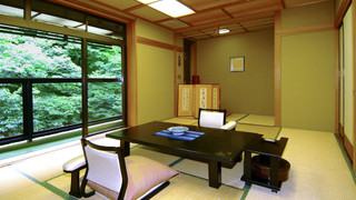 和室10畳  (景観: 渓谷)