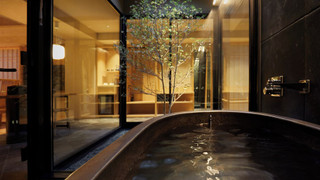 プレミアスイート 禁煙(64平米)