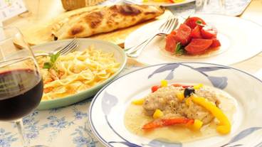 食事・飲み物 / 4