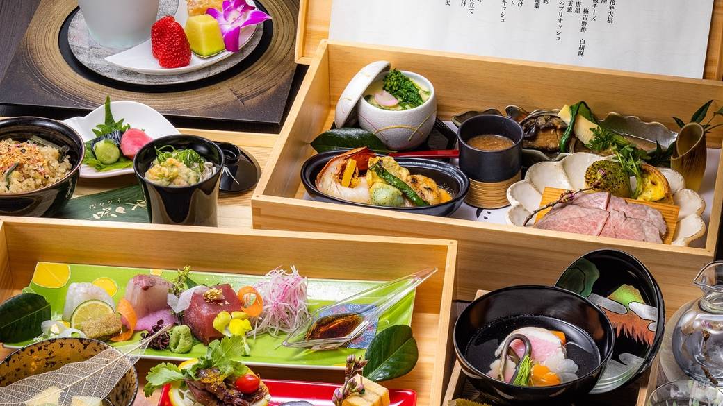 会席料理一例① / 1