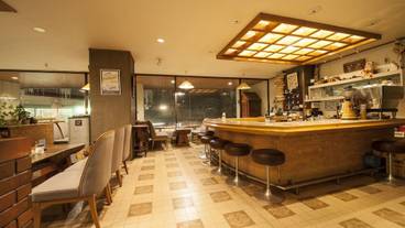 コーヒーショップ / 8