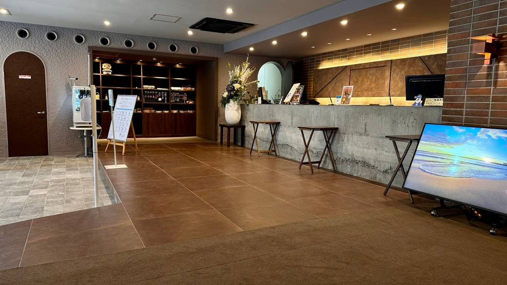 グレージュカラーで
おしゃれなロビー / 2