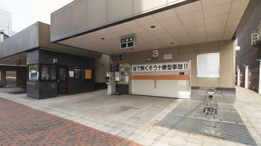 駐車場 / 6