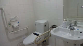 デラックス ツインルーム + エキストラベッド 1台 禁煙