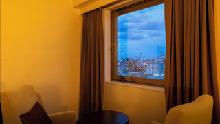 リラックスルーム (マッサージチェア付) 喫煙