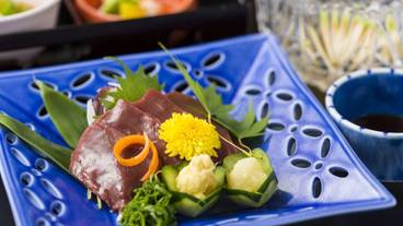 食事・飲み物 / 1