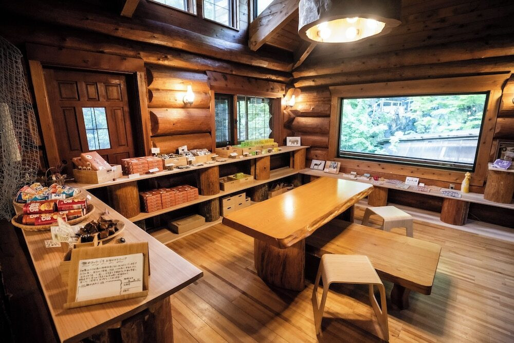 ロビーラウンジ