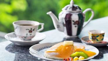 加賀パンケーキとドリンクサービス一例 / 2