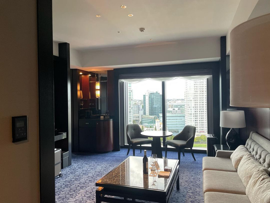 お部屋にシャンパンサービスがありました。 / 3