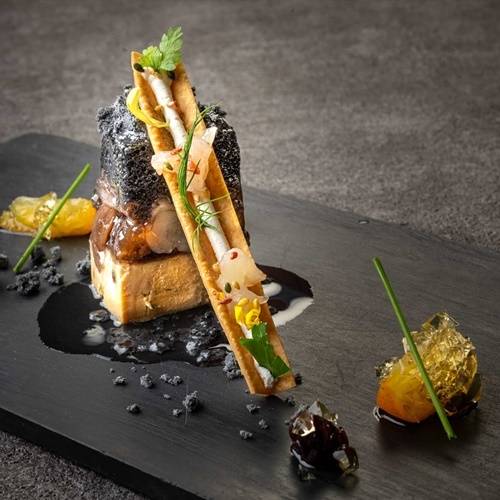 口福をもたらす
贅沢な料理とワイン / 3