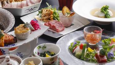 食事・飲み物 / 22