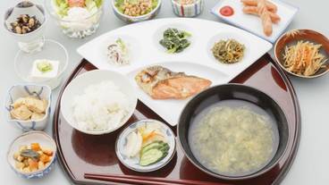 食事・飲み物 / 1