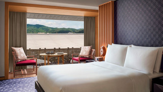 スイート キングベッド 1 台 マウンテンビュー