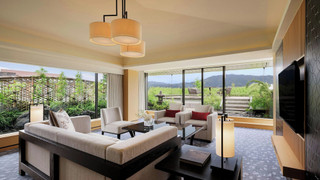 スイート キングベッド 1 台 マウンテンビュー