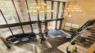 内部エントランス / 2