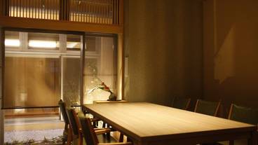 ダイニング「風姿花伝」　テーブル席 / 3