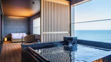 温泉露天風呂付き プレミアムスイートルーム 露天風呂 / 6