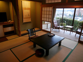 「一客一亭」のおもてなし精神が息づく。1日4組の宿でカニ尽くし！3461774