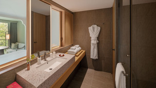 スタンダード ルーム キングベッド 1 台 ガーデンビュー