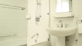 ツインルームシングルサイズベッド 2 台