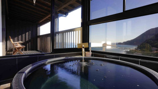 デラックス トリプルルーム バルコニー シービュー