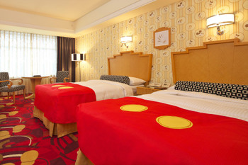 If you want to stay overnight, we definitely recommend hotels near Maihama Station3354120
