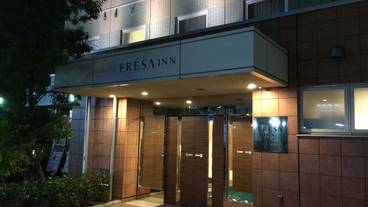 施設の入り口 / 12