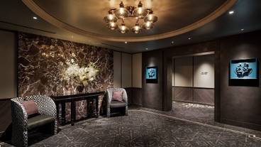 エレベーターホール② / 18