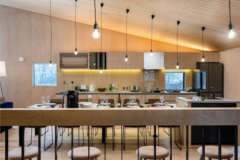 客室内のダイニングエリア