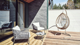 プレミアム ルーム クイーンベッド 2 台 バリアフリー (Outdoor Living Area)
