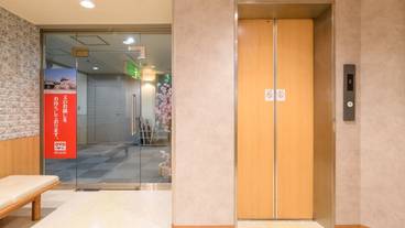 エレベーター / 2