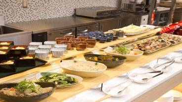 朝食スペース / 11