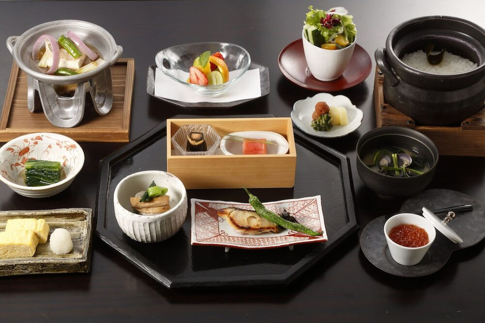 朝食