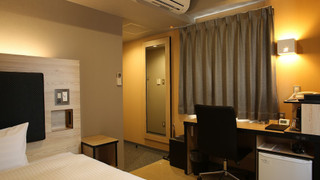 スタンダードダブルルーム ダブルベッド1台 禁煙