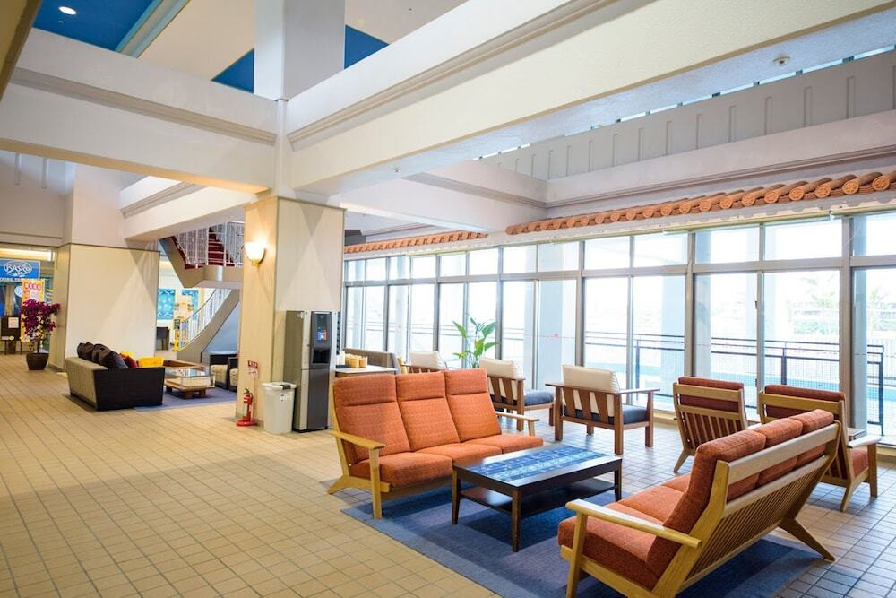 ロビーラウンジ