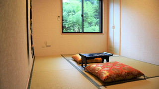 和室　5-6 畳　共同バスルーム