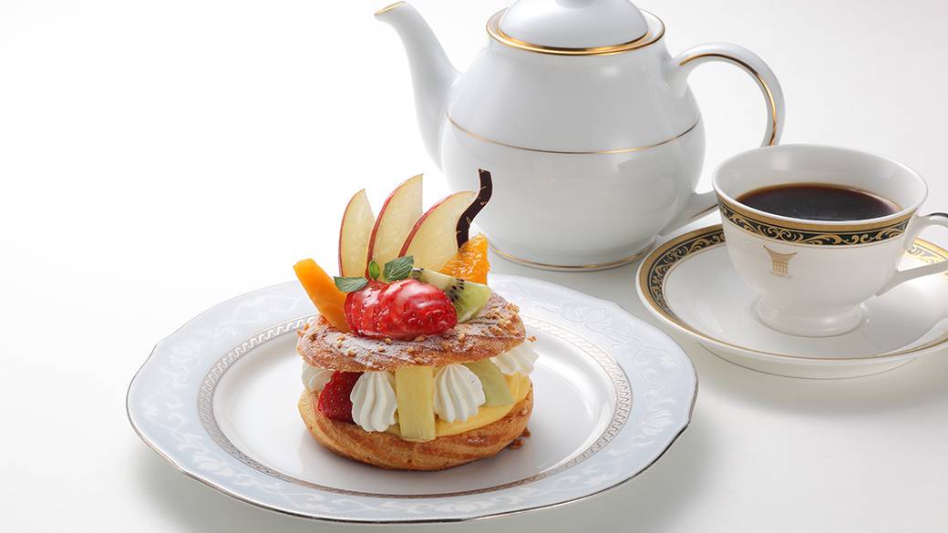 「パレグレイス」で
優雅なティータイム / 2