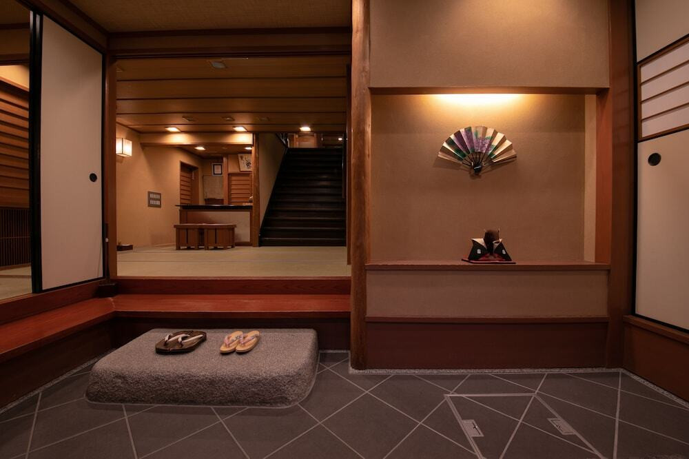フロント
