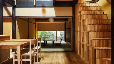 客室内のダイニングエリア / 8