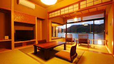 2階和洋室 川の眺望 / 1