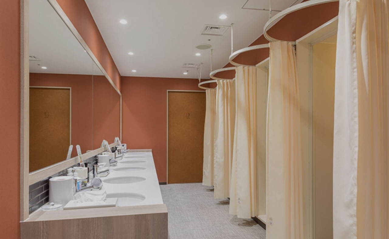 混雑して撮影できなかったので、HPから拝借しました。