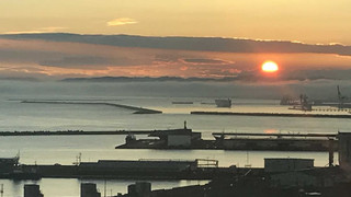 [高層階]ツインルーム シングルベッド 2 台 禁煙