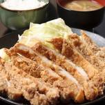 長野の名物「山賊焼き」知ってる？豪快に食べられる名店をご紹介！