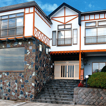 話題の観光スポットがすぐそこに!潮風に包まれる宿3421011