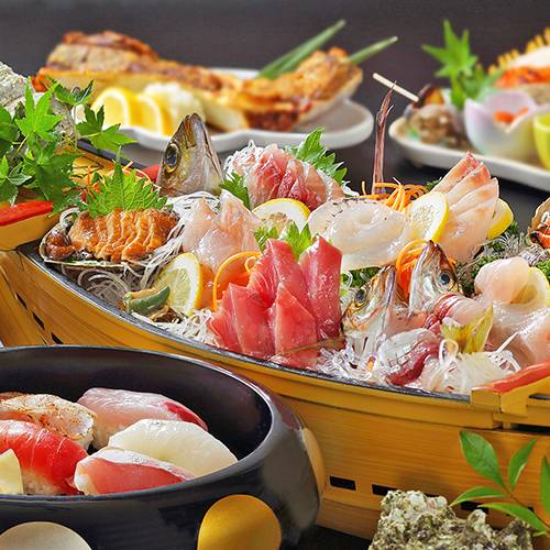 品数多めで大満足♪
夕食はくじら料理も / 1