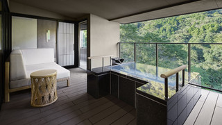 1泊2食「プレミアム ユニバーサルタイプ 禁煙」 夕食スタンダードコース (19:00または19:30開始)